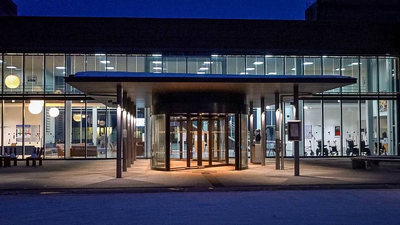 Kirkenes sykehus i rød beredskap etter vannledningsbrudd